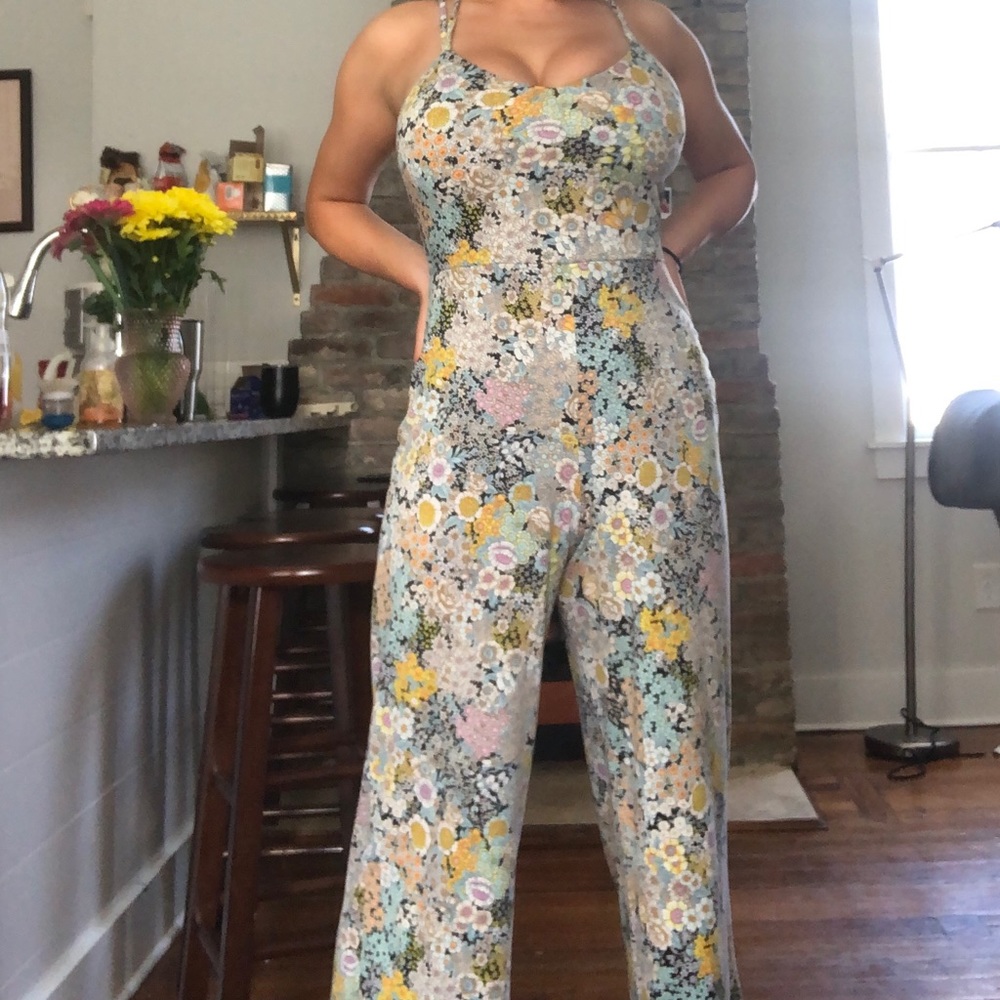 Floral Jumpsuit 😍🌸
